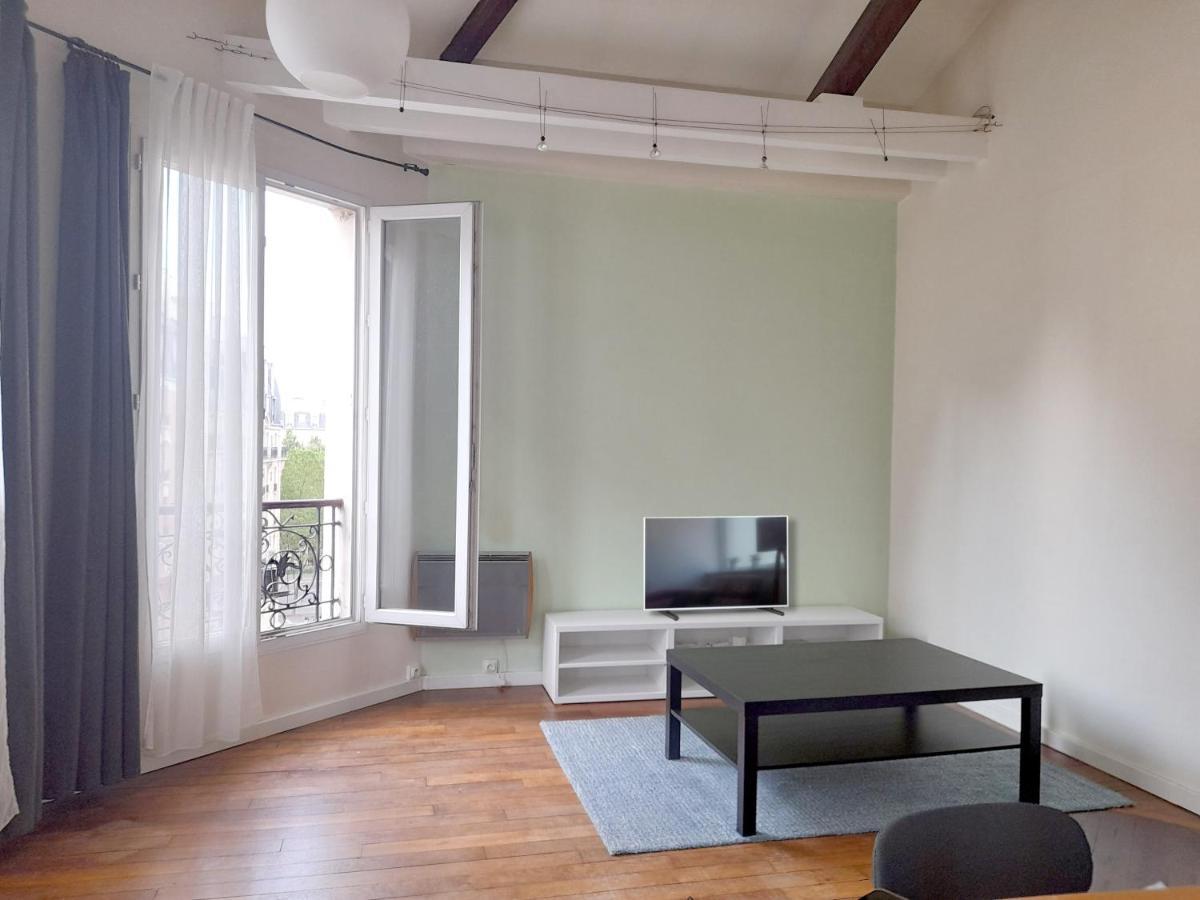 Un Appartement Typique Parisien / A Typical Parisian Apartment Zewnętrze zdjęcie